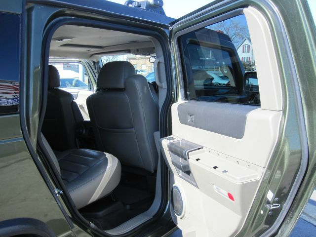 Hummer H2 2004 photo 16