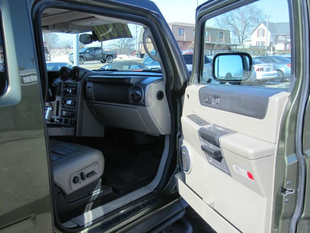 Hummer H2 2004 photo 3