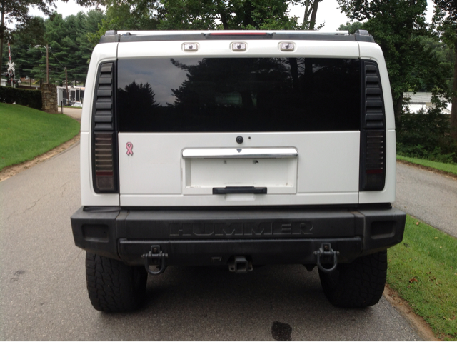 Hummer H2 2004 photo 3