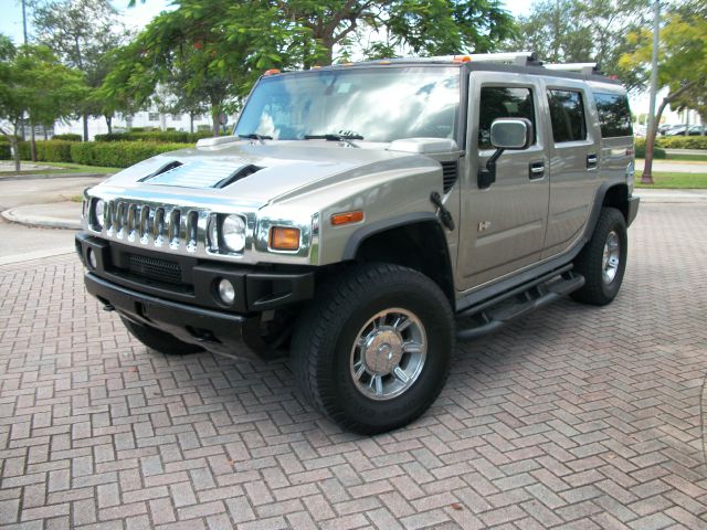 Hummer H2 2004 photo 4