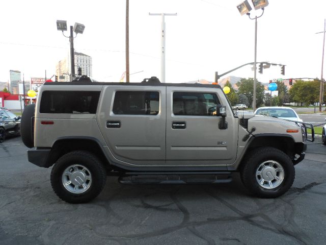 Hummer H2 2004 photo 3