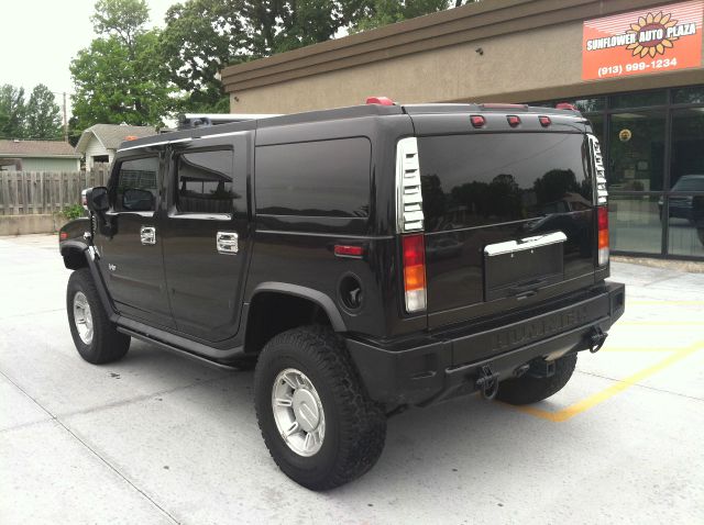 Hummer H2 2004 photo 6