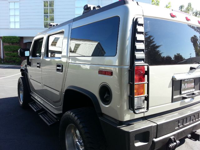 Hummer H2 2004 photo 3