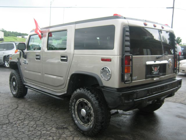 Hummer H2 2004 photo 19