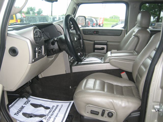 Hummer H2 2004 photo 20