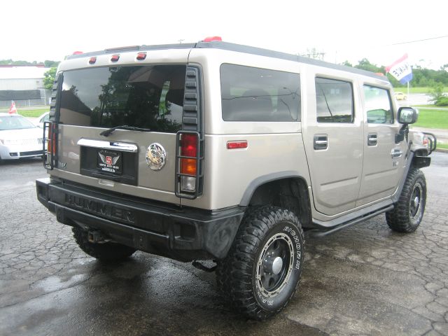 Hummer H2 2004 photo 21