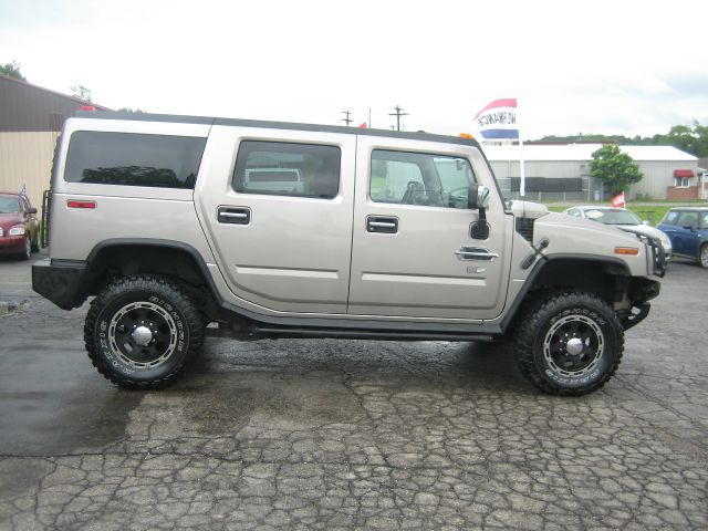 Hummer H2 2004 photo 24