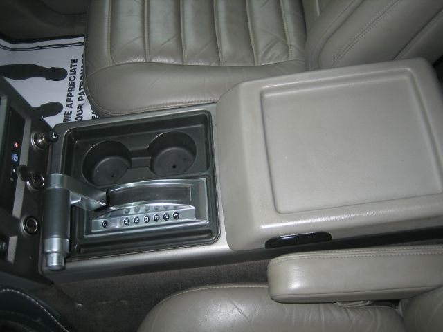 Hummer H2 2004 photo 3