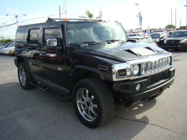 Hummer H2 2004 photo 2