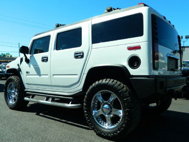 Hummer H2 2005 photo 3