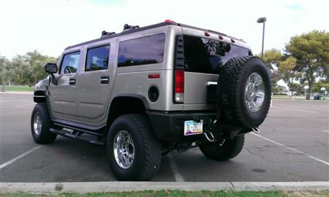 Hummer H2 2005 photo 2