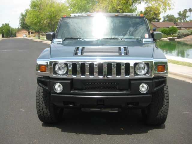 Hummer H2 2005 photo 2