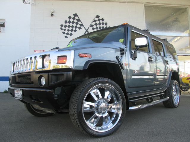 Hummer H2 2005 photo 1