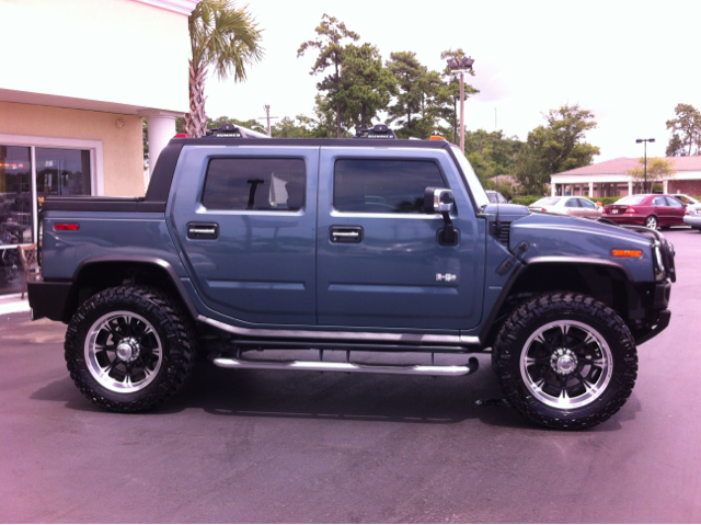 Hummer H2 2005 photo 1