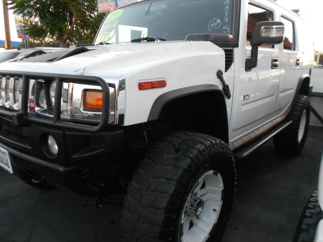 Hummer H2 2005 photo 0