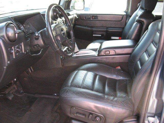 Hummer H2 2005 photo 12