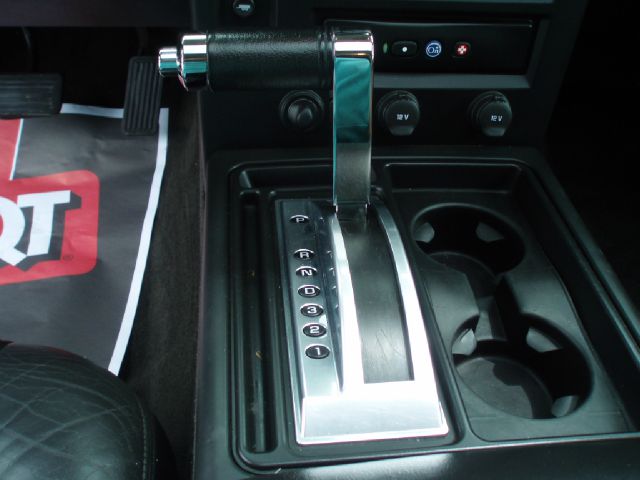 Hummer H2 2006 photo 16