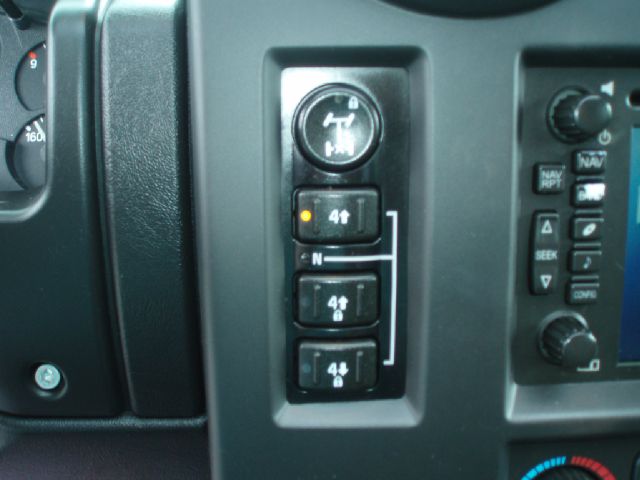 Hummer H2 2006 photo 29