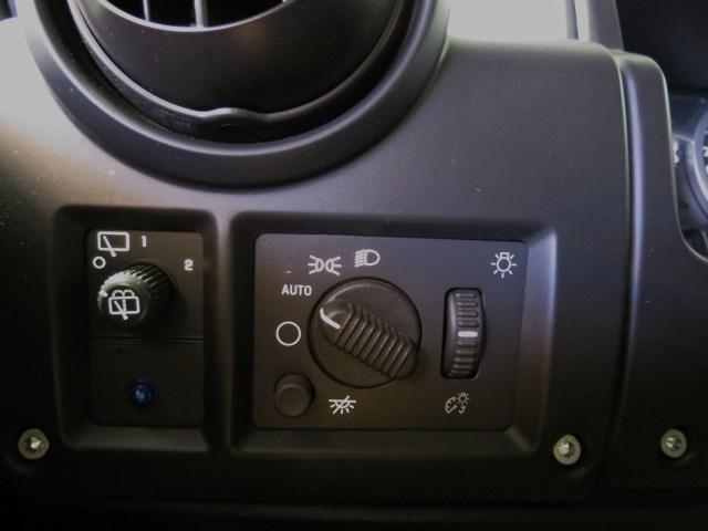 Hummer H2 2006 photo 2