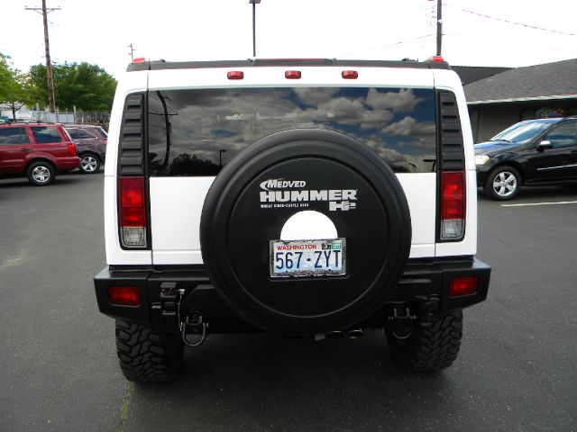 Hummer H2 2006 photo 1