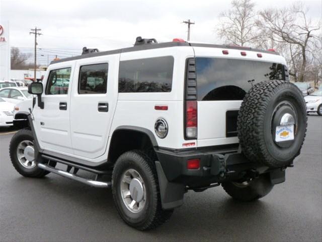 Hummer H2 2006 photo 1