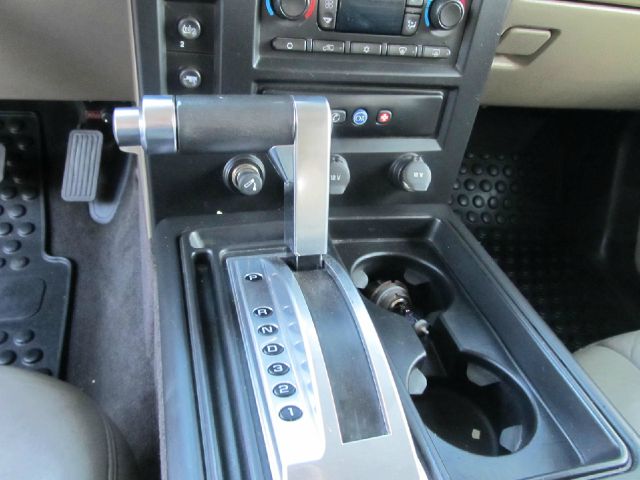 Hummer H2 2006 photo 11