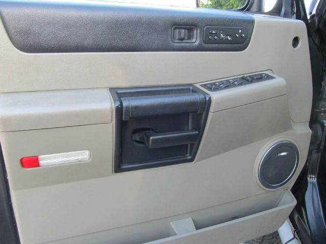 Hummer H2 2006 photo 19