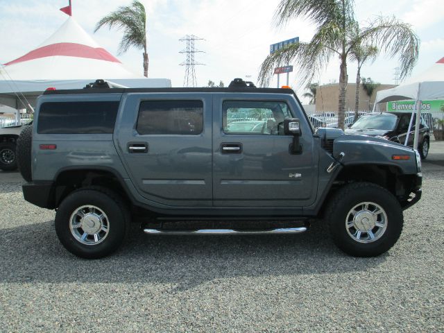 Hummer H2 2006 photo 1