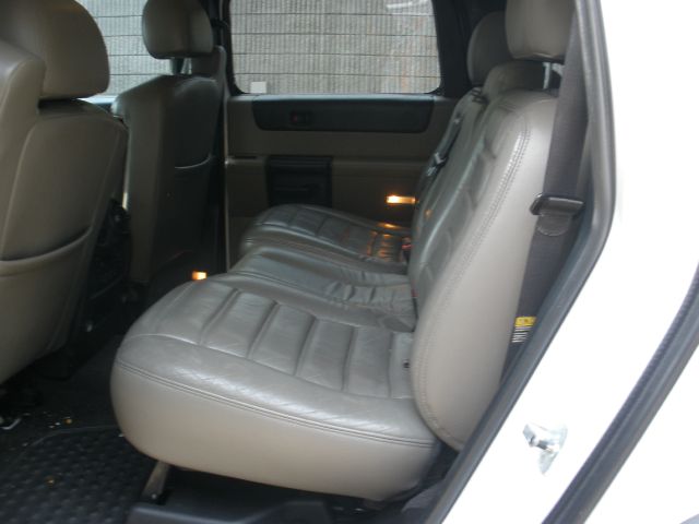 Hummer H2 2006 photo 18