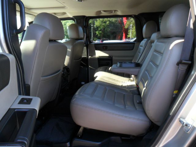 Hummer H2 2006 photo 1