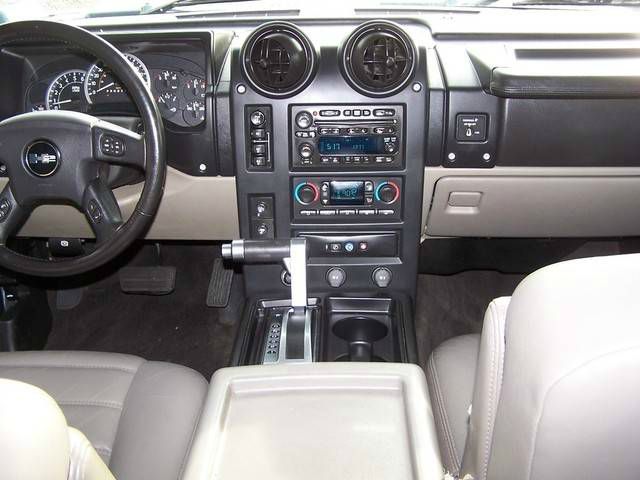 Hummer H2 2006 photo 9