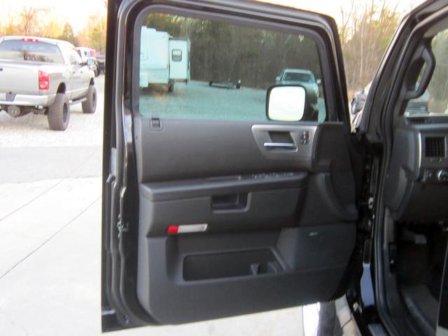 Hummer H2 2008 photo 2