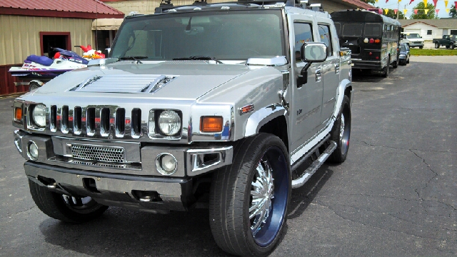 Hummer H2 SUT 2005 photo 1