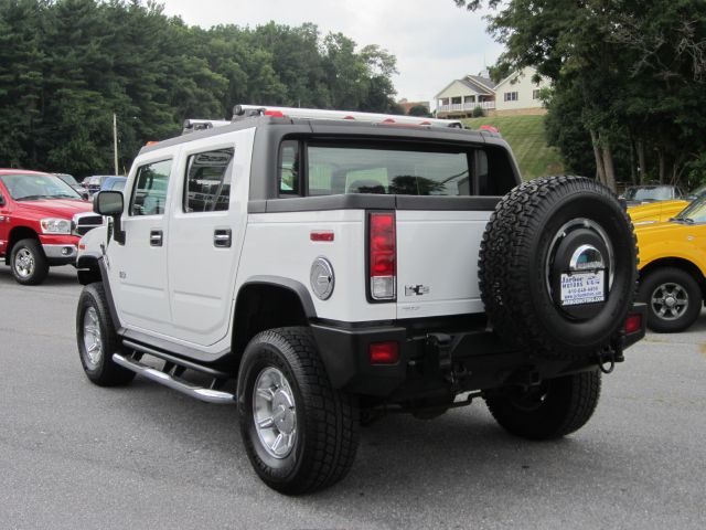 Hummer H2 SUT 2007 photo 2