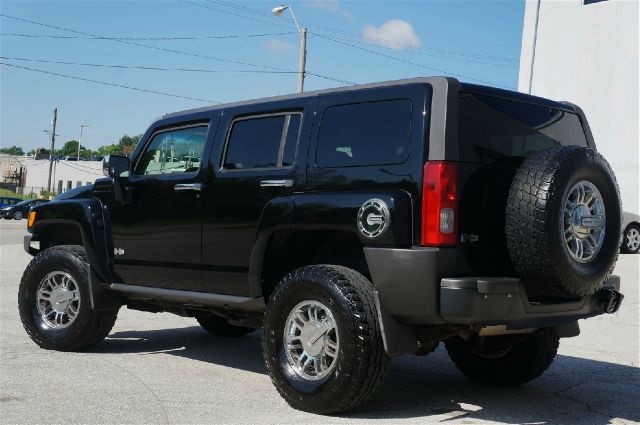 Hummer H3 2006 photo 36