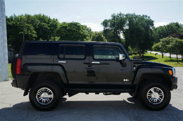 Hummer H3 2006 photo 40