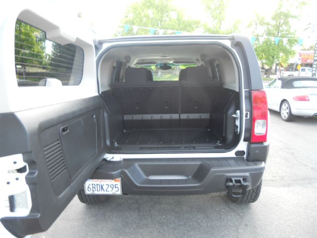 Hummer H3 2006 photo 3