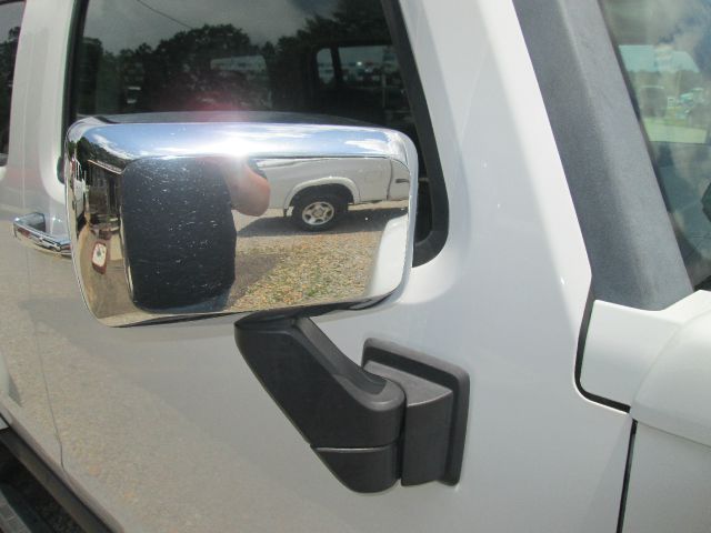 Hummer H3 2006 photo 18