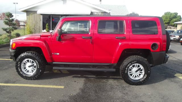 Hummer H3 2006 photo 2