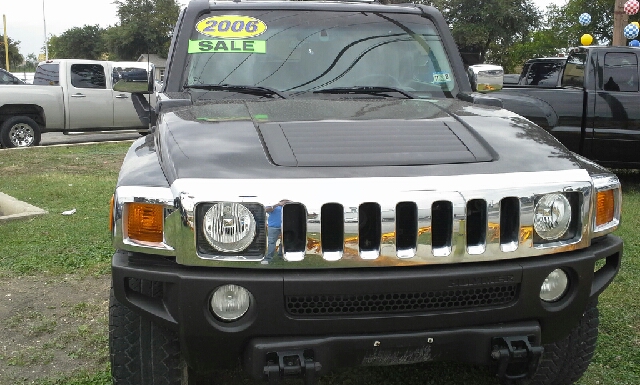 Hummer H3 2006 photo 1