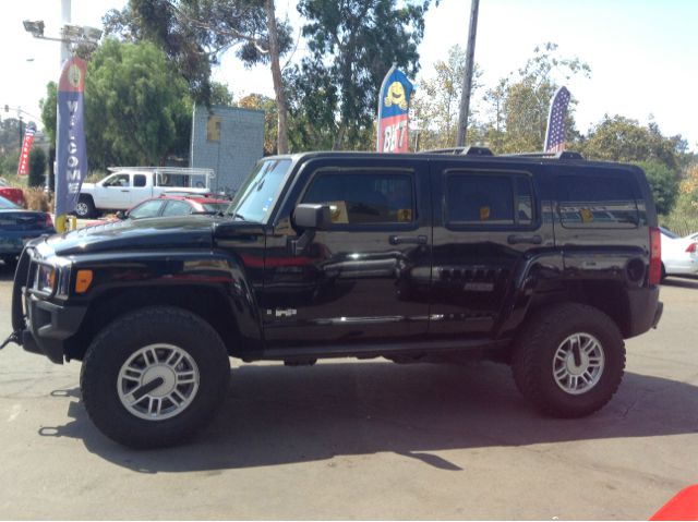 Hummer H3 Scion XB SUV