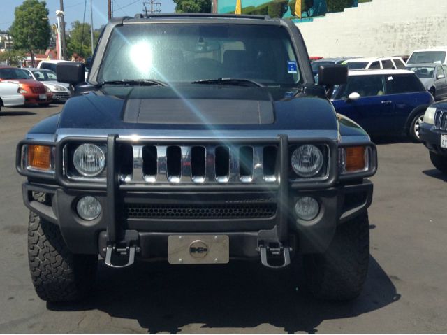 Hummer H3 2006 photo 1