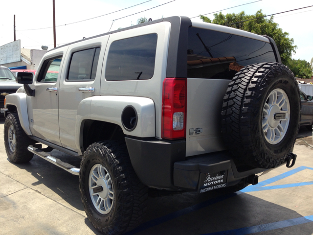 Hummer H3 2006 photo 1