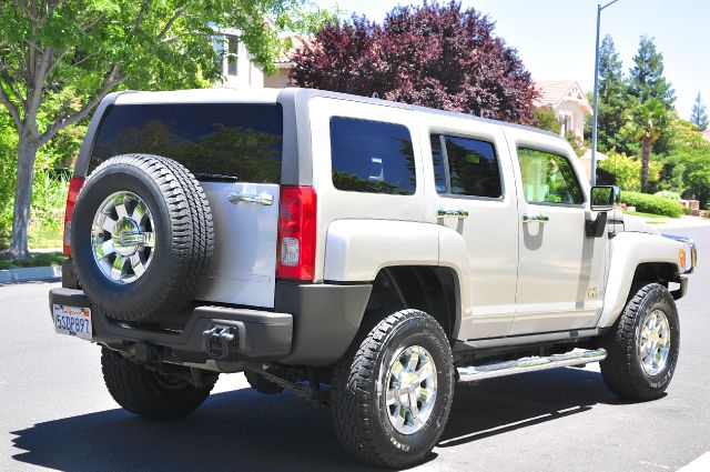 Hummer H3 2006 photo 3