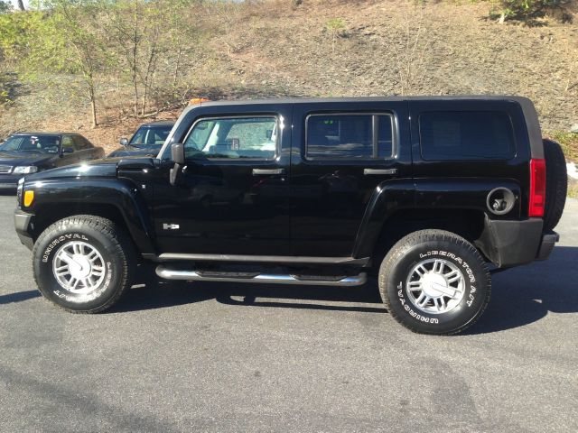 Hummer H3 2006 photo 2