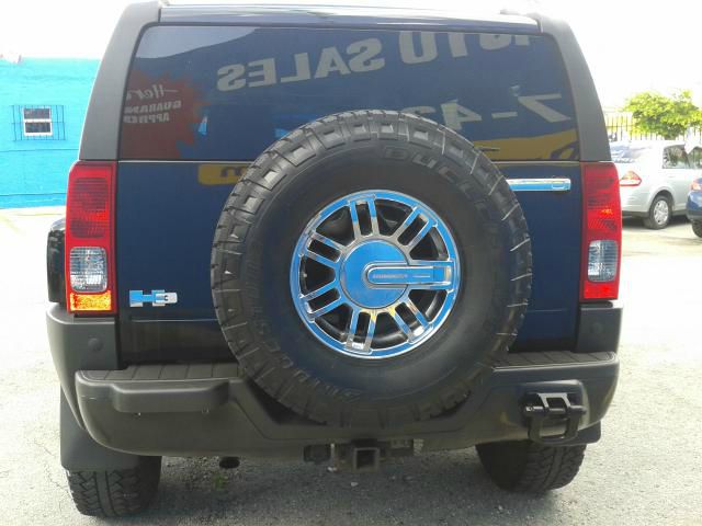 Hummer H3 2006 photo 1