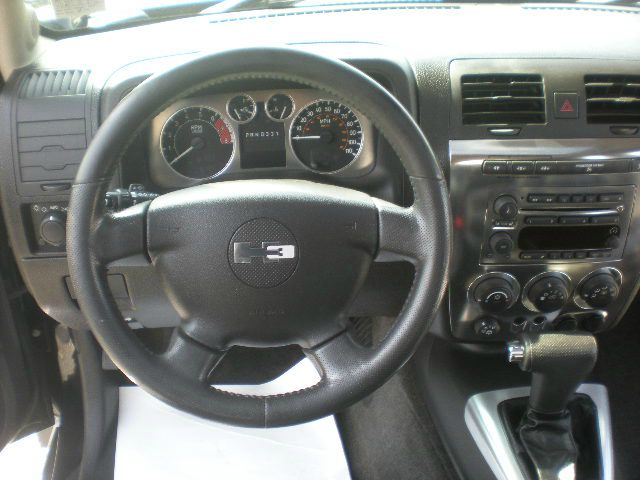 Hummer H3 2006 photo 10