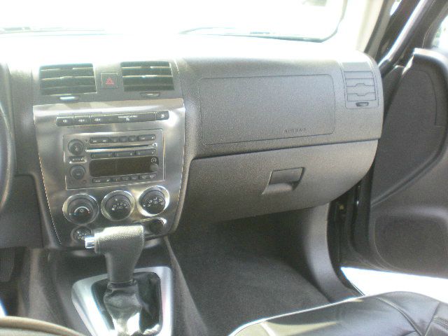 Hummer H3 2006 photo 39