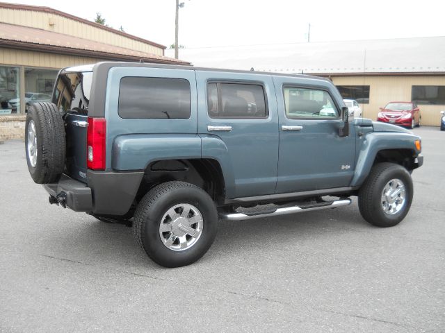 Hummer H3 2006 photo 2