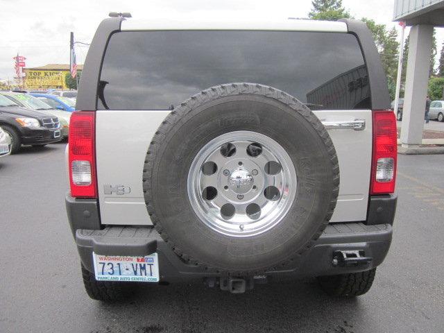 Hummer H3 2006 photo 3